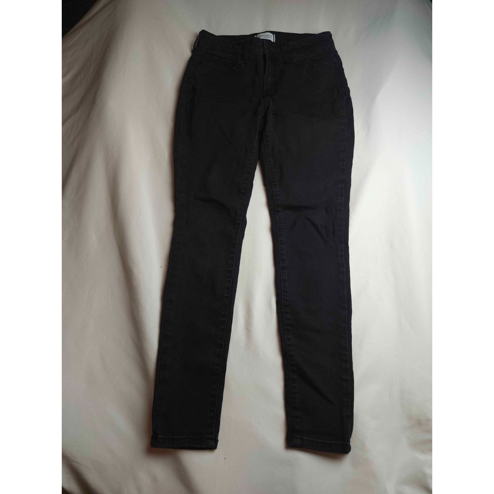 Crown & Ivy Skinny Jeans Womens 4 Black Stretch Denim Casual Pockets Everyday
